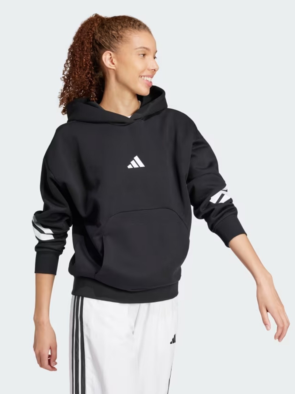 Толстовка жіноча Adidas W FI 3S OH HD чорна JC5426 — фото 4