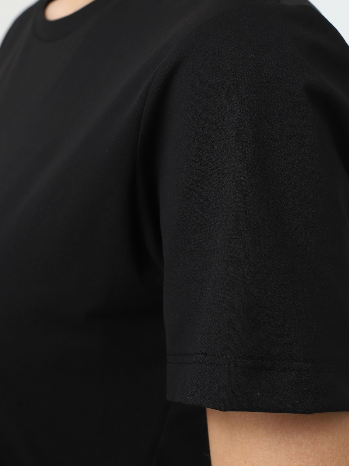 Футболка жіноча Larum Astrid чорна 102513-010 изображение 5