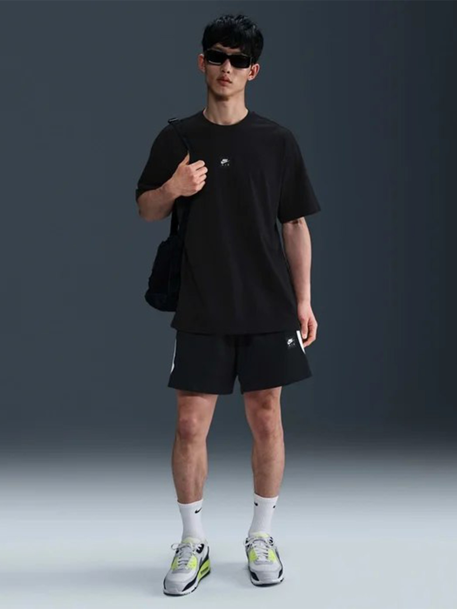 Футболка чоловіча Nike M NSW TEE M90 NK AIR SSNL SU25 чорна HJ0726-010 изображение 5