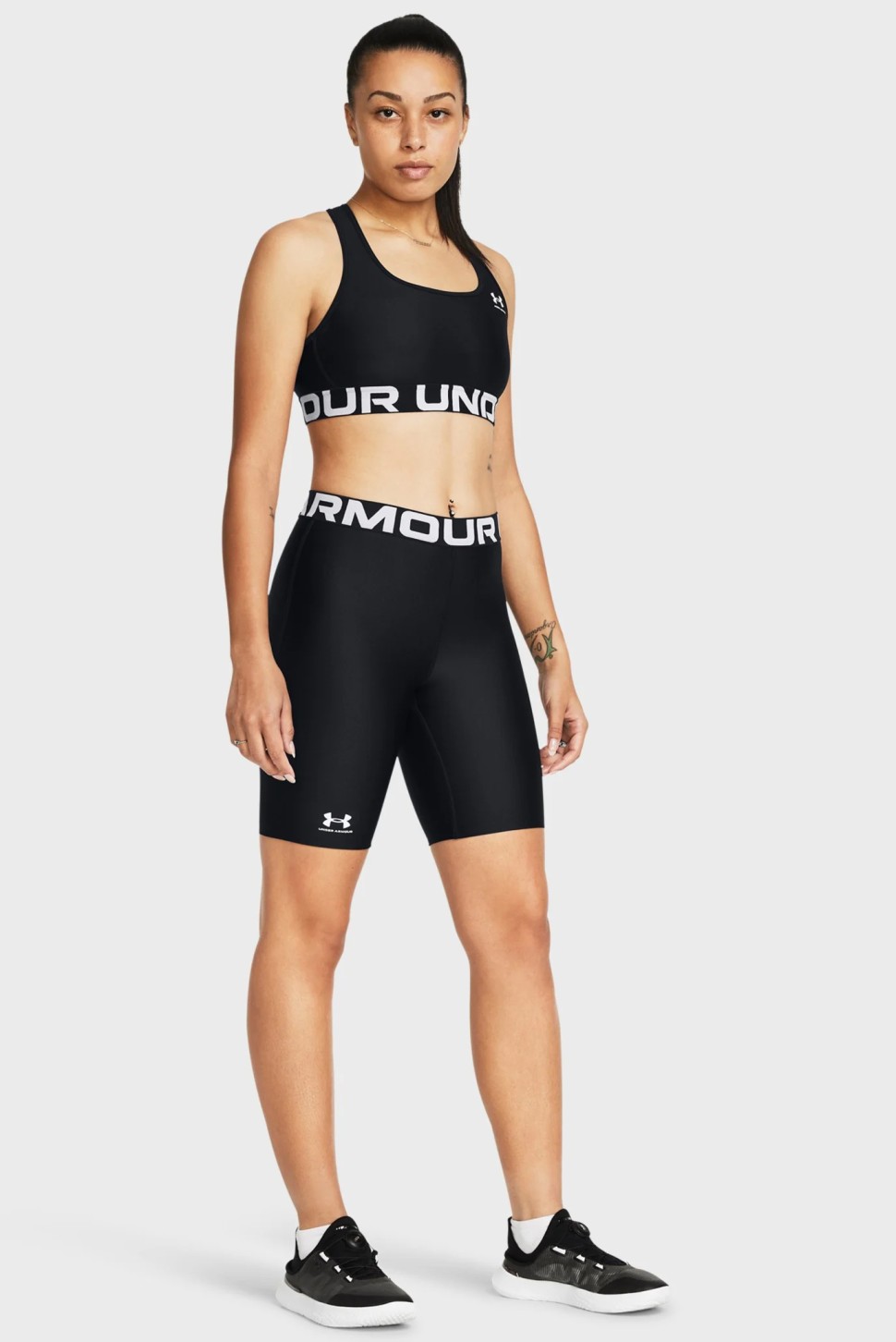 Шорти жіночі Under Armour UA HG Authentics 8in Short чорні 1383627-001 — фото 4