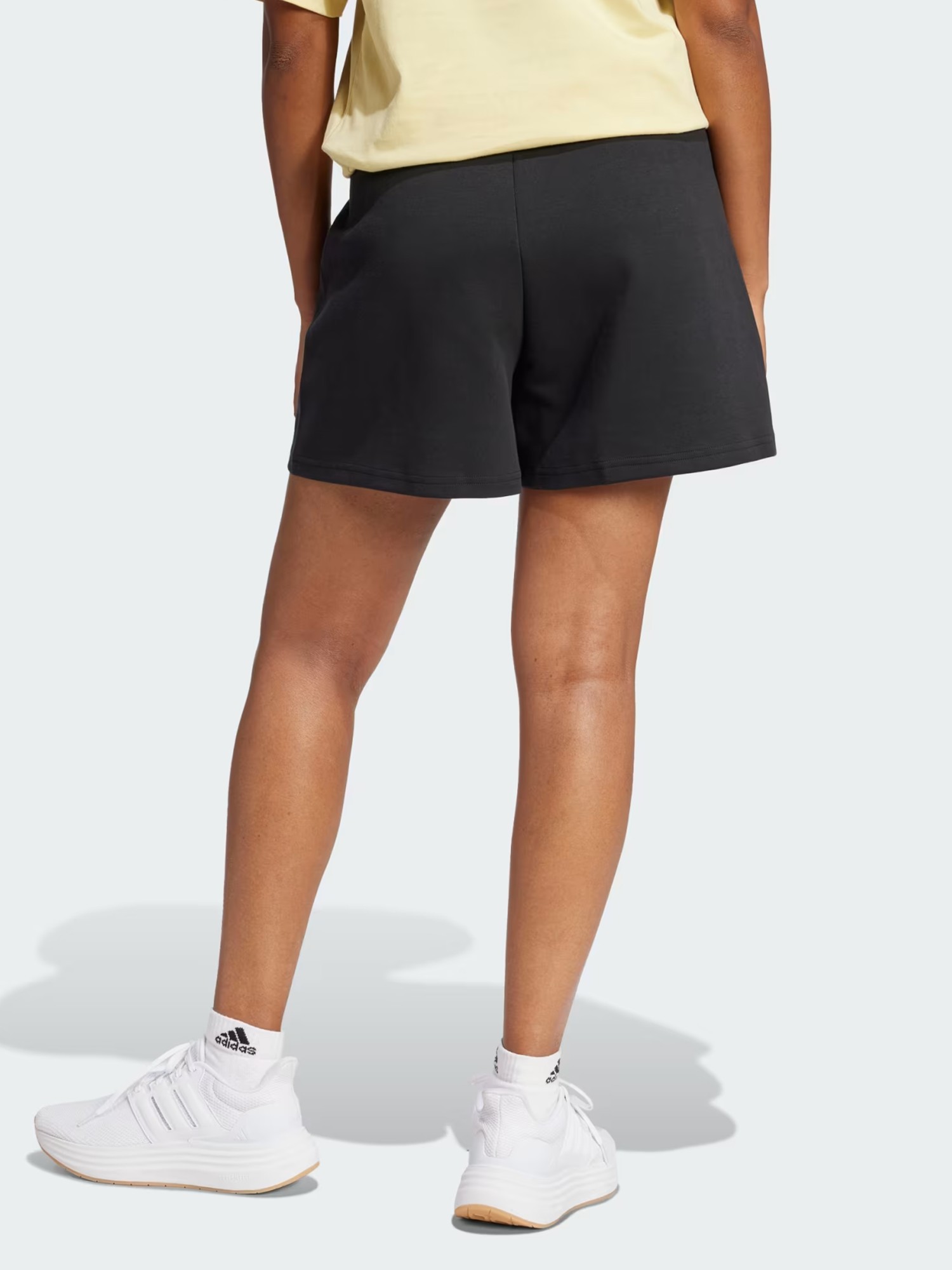 Шорты женские Adidas W FI SL SHO черные JC5466 изображение 3