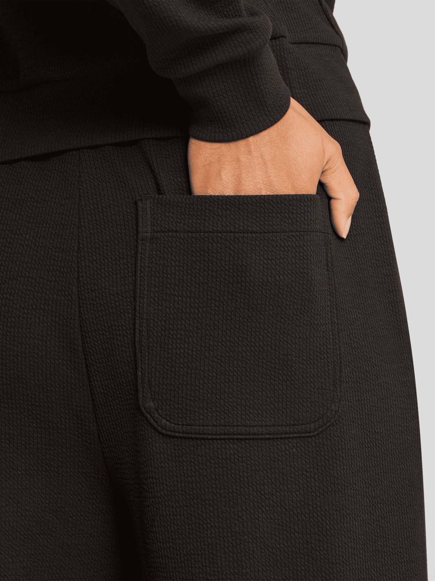 Штани жіночі Puma HER High-Waist Straight Pant чорні 68506101 изображение 5