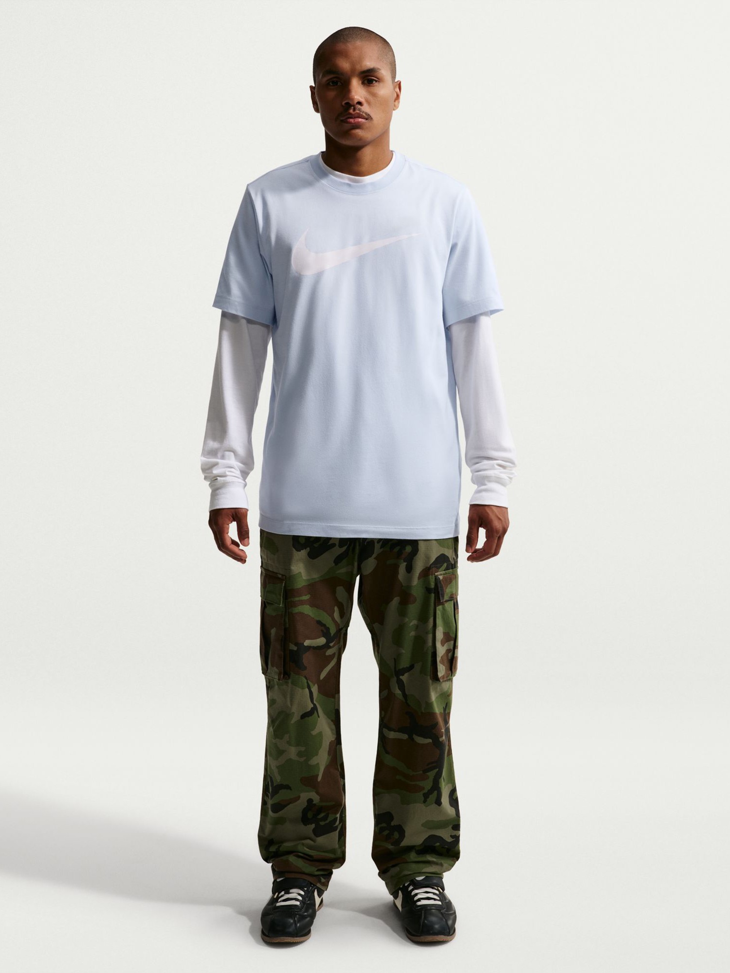 Футболка мужская Nike M NSW TEE ICON SWOOSH голубая DC5094-408 изображение 2