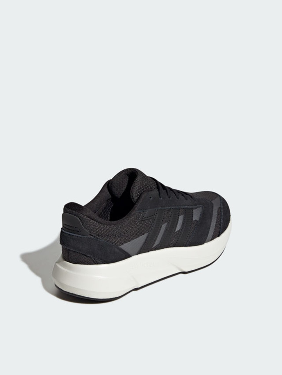 Кроссовки женские Adidas LIGHTSHIFT 2.0 черные HP6977 — фото 3 — Sport City Кроссовки женские Adidas LIGHTSHIFT 2.0 черные HP6977 — фото 3