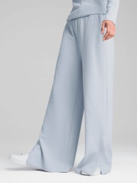 Штани жіночі Puma HER High-Waist Straight Pant блакитні 68506147 изображение 2
