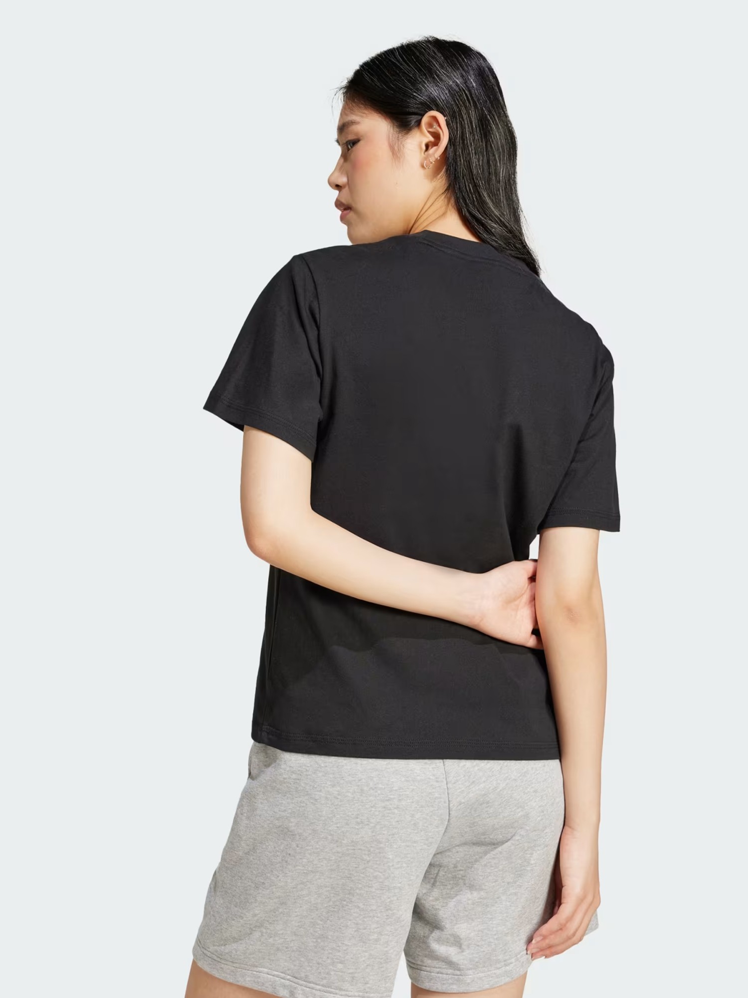 Футболка женская Adidas W SL SJ T черная JC5943 изображение 3