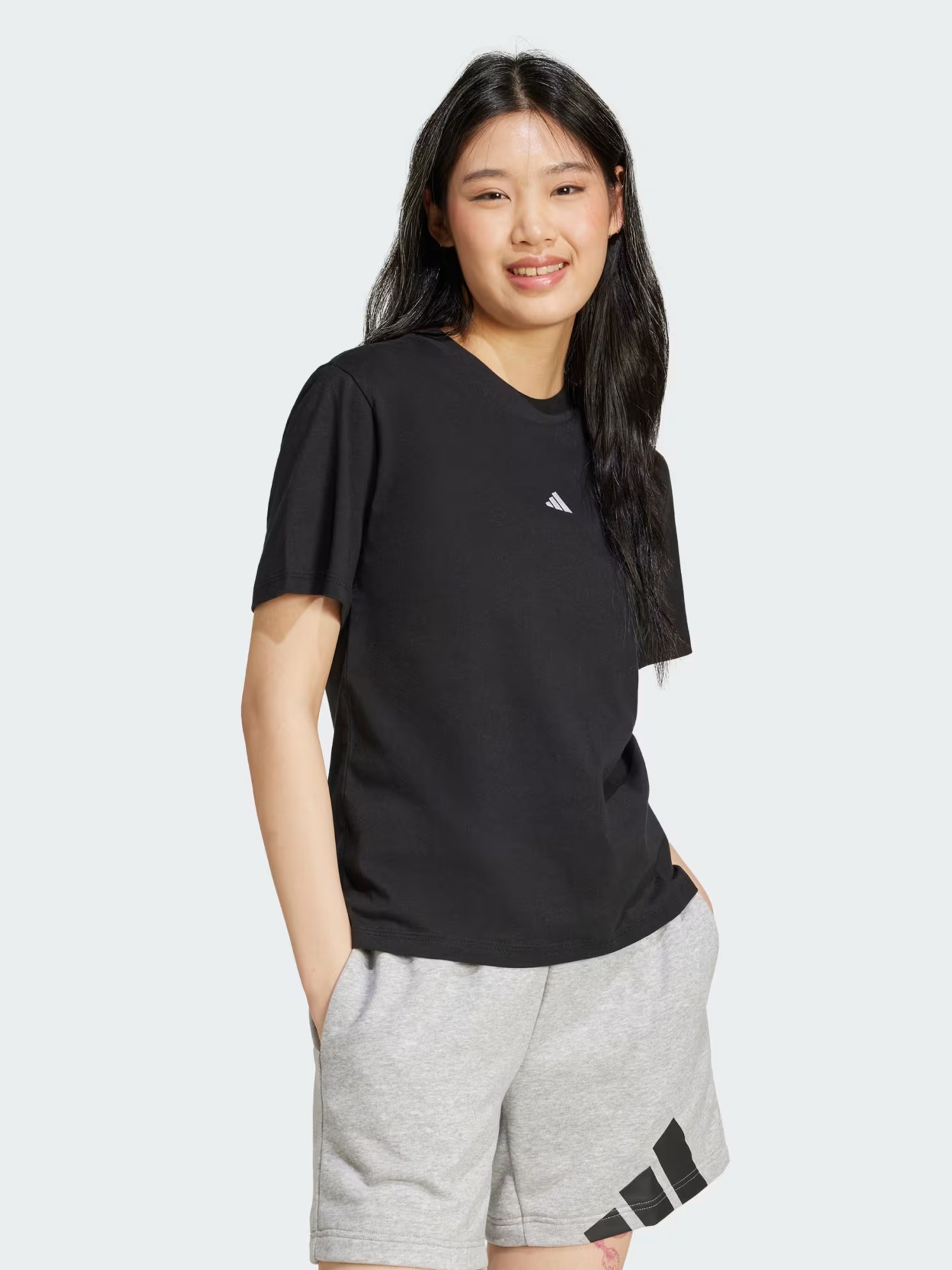 Футболка женская Adidas W SL SJ T черная JC5943 изображение 4