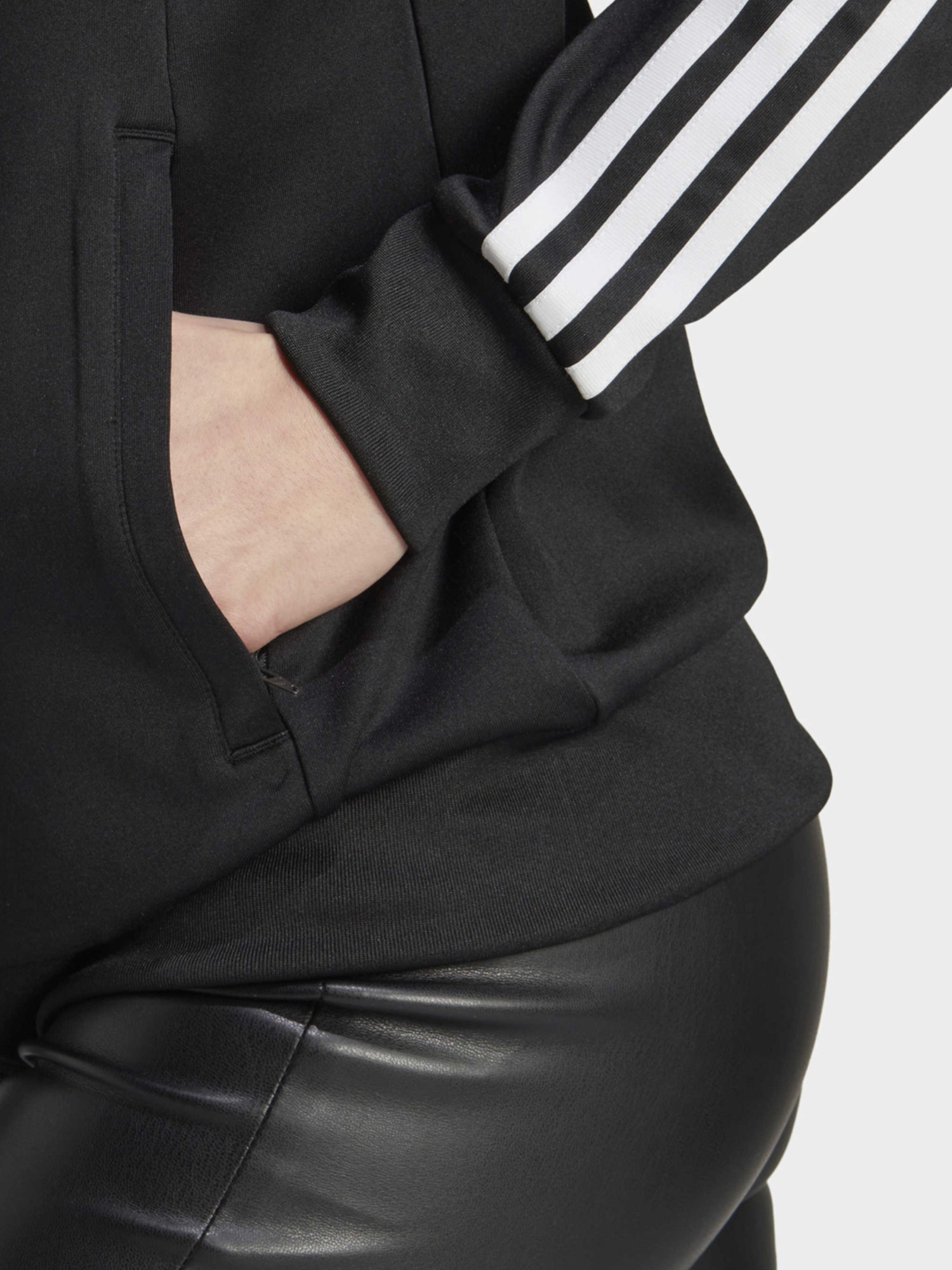 Толстовка жіноча Adidas SST CLASSIC TT чорна IK4034 изображение 6