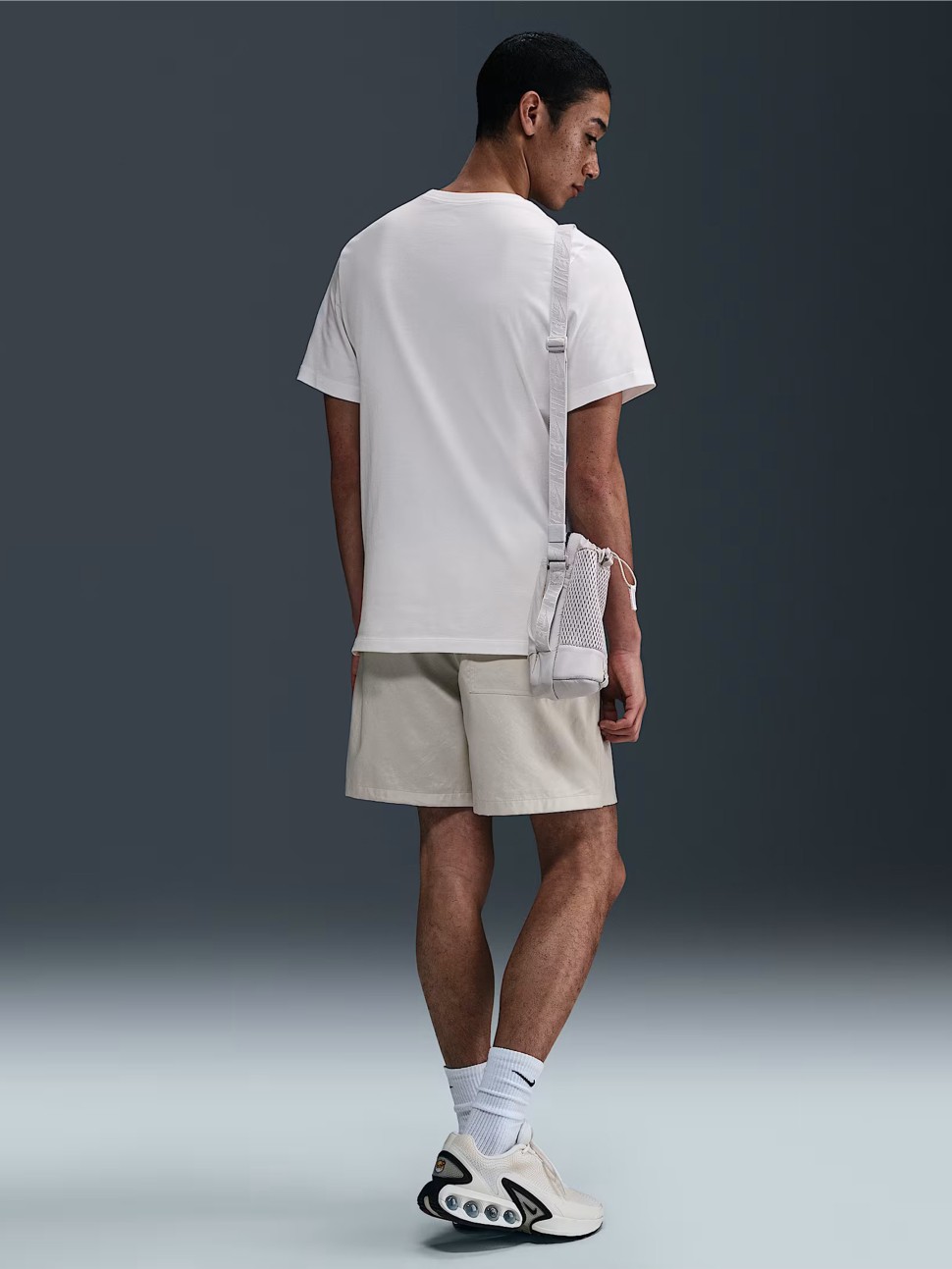 Футболка чоловіча Nike U NSW TEE OC SOLE FOOD HBR біла HJ0770-100 — фото 5