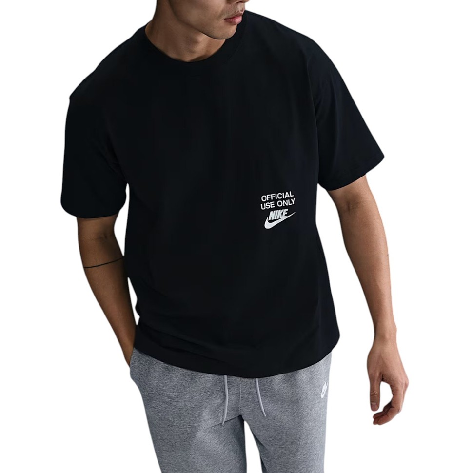 Футболка чоловіча Nike U NSW TEE M90 OC REMIX чорна HJ0774-010 — фото 1