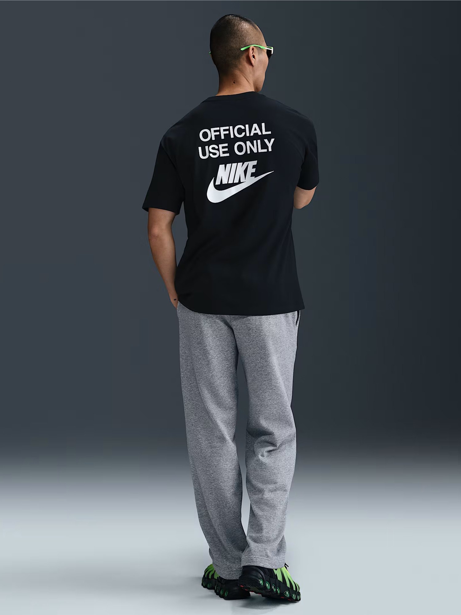 Футболка чоловіча Nike U NSW TEE M90 OC REMIX чорна HJ0774-010 изображение 6