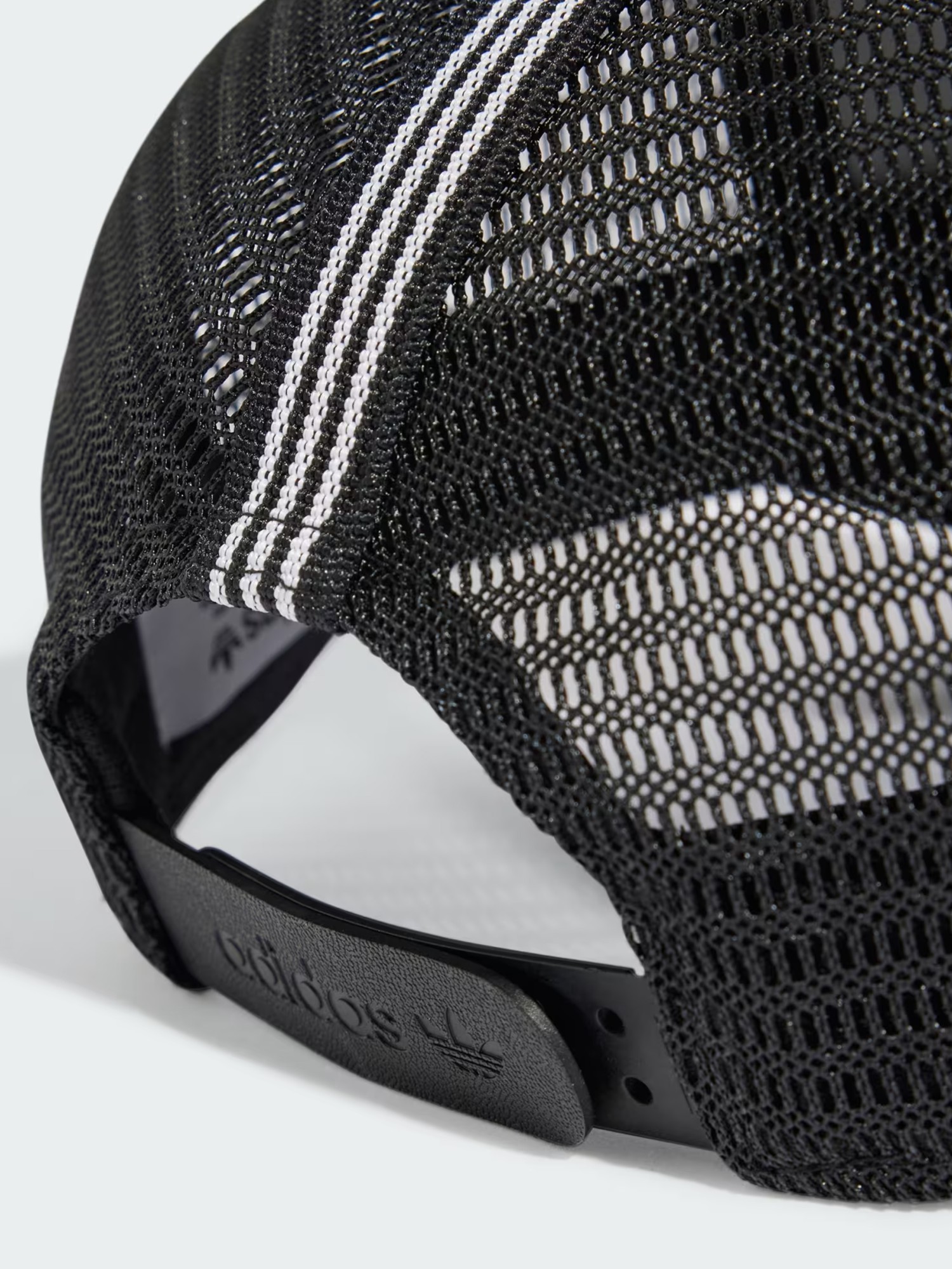 Бейсболка   Adidas CURVED TRUCKER черная JC6038 изображение 4