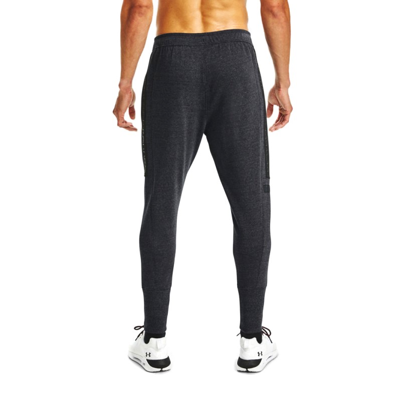 Чоловічі штани Under Armour Accelerate Off-Pitch Jogger чорні 1356770-001 — фото 3 — Sport City Чоловічі штани Under Armour Accelerate Off-Pitch Jogger чорні 1356770-001 — фото 3