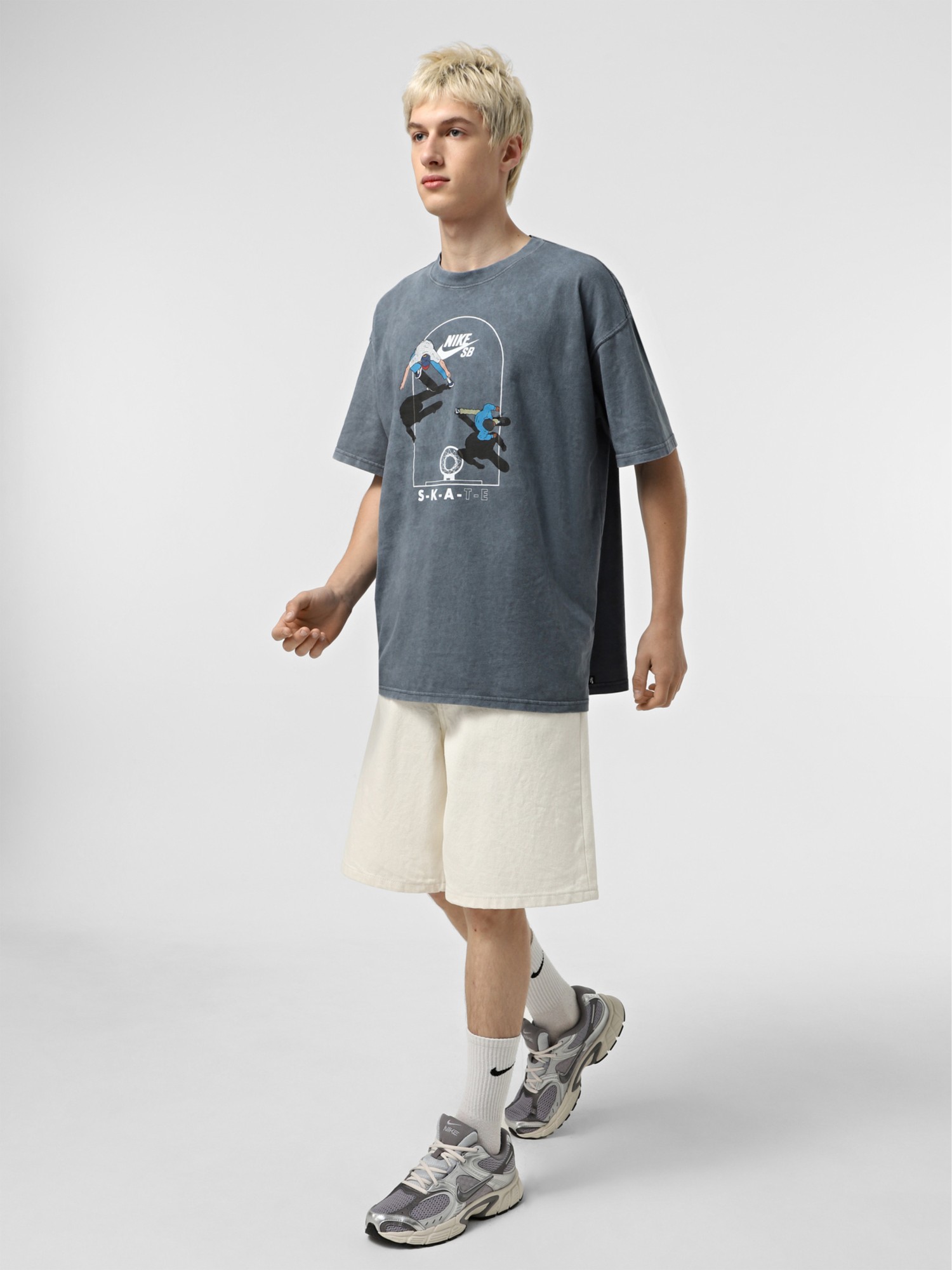 Футболка мужская Nike U NK SB TEE M90 OC COURT темно-серая HJ0816-060 изображение 3