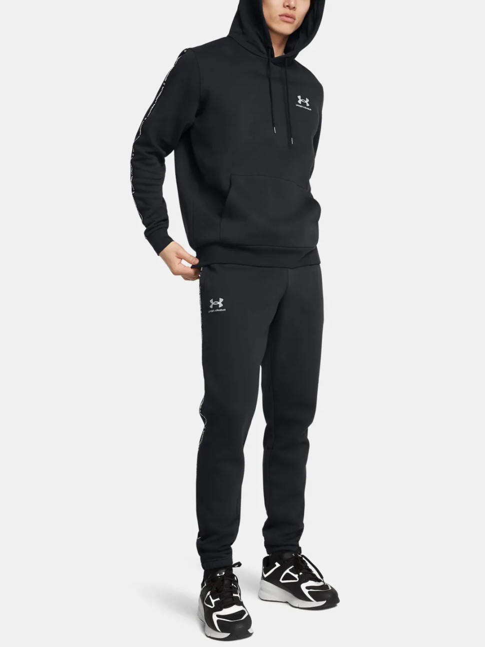 Штани чоловічі Under Armour UA Icon Fleece Jgr Taping чорні 1389358-001 — фото 5