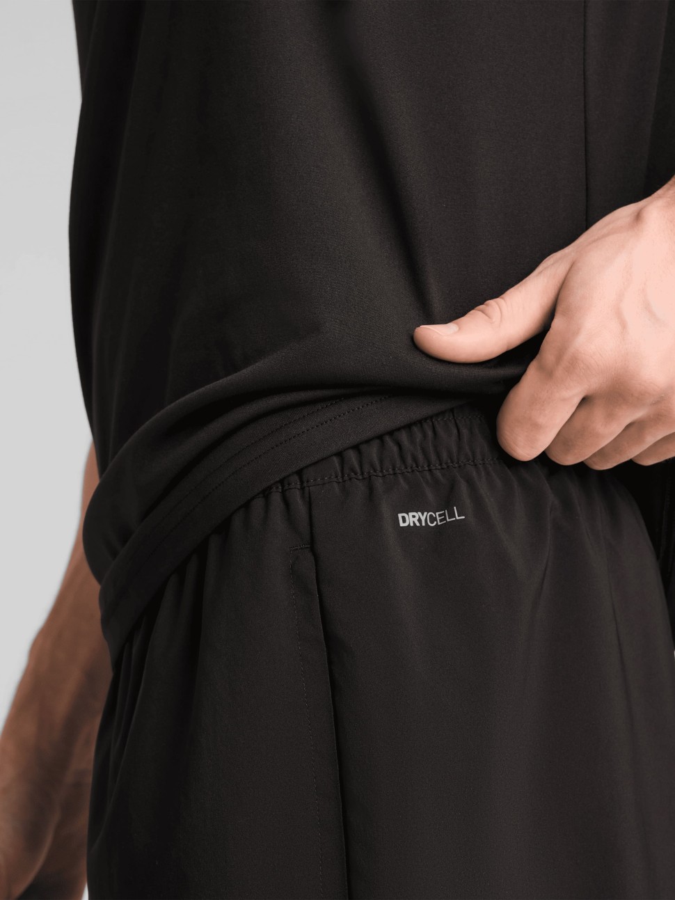 Шорти чоловічі Puma TAD ESSENTIALS 7' Wven Short чорні 52591001 — фото 5