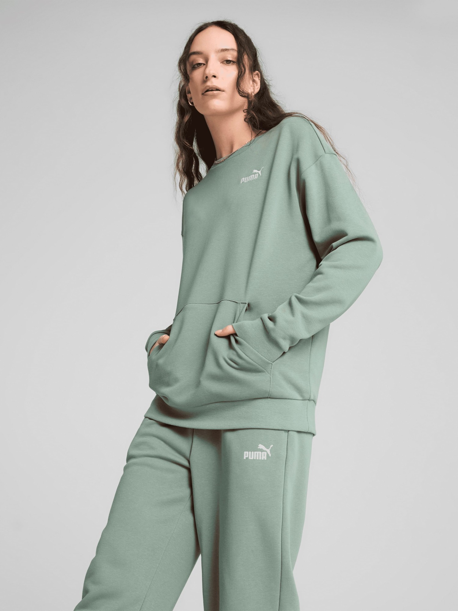 Костюм женский Puma Relaxed Sweat Suit TR cl зеленый 68507430 изображение 3