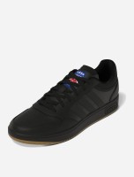 Кросівки чоловічі Adidas HOOPS 3.0 чорні GY4727 изображение 3