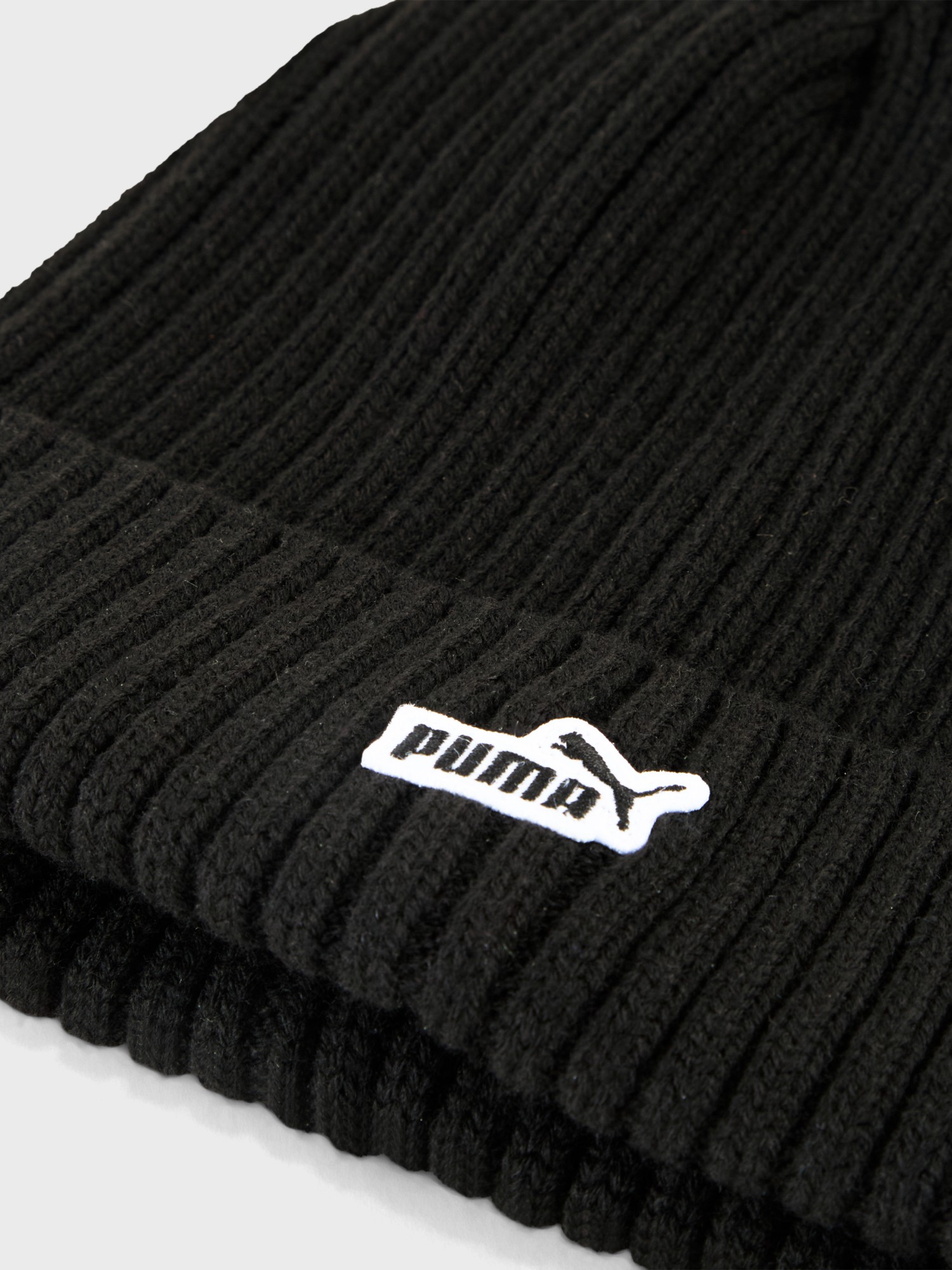 Шапка  Puma ESS PATCH Mid Crown Beanie чорна 02641701 изображение 4