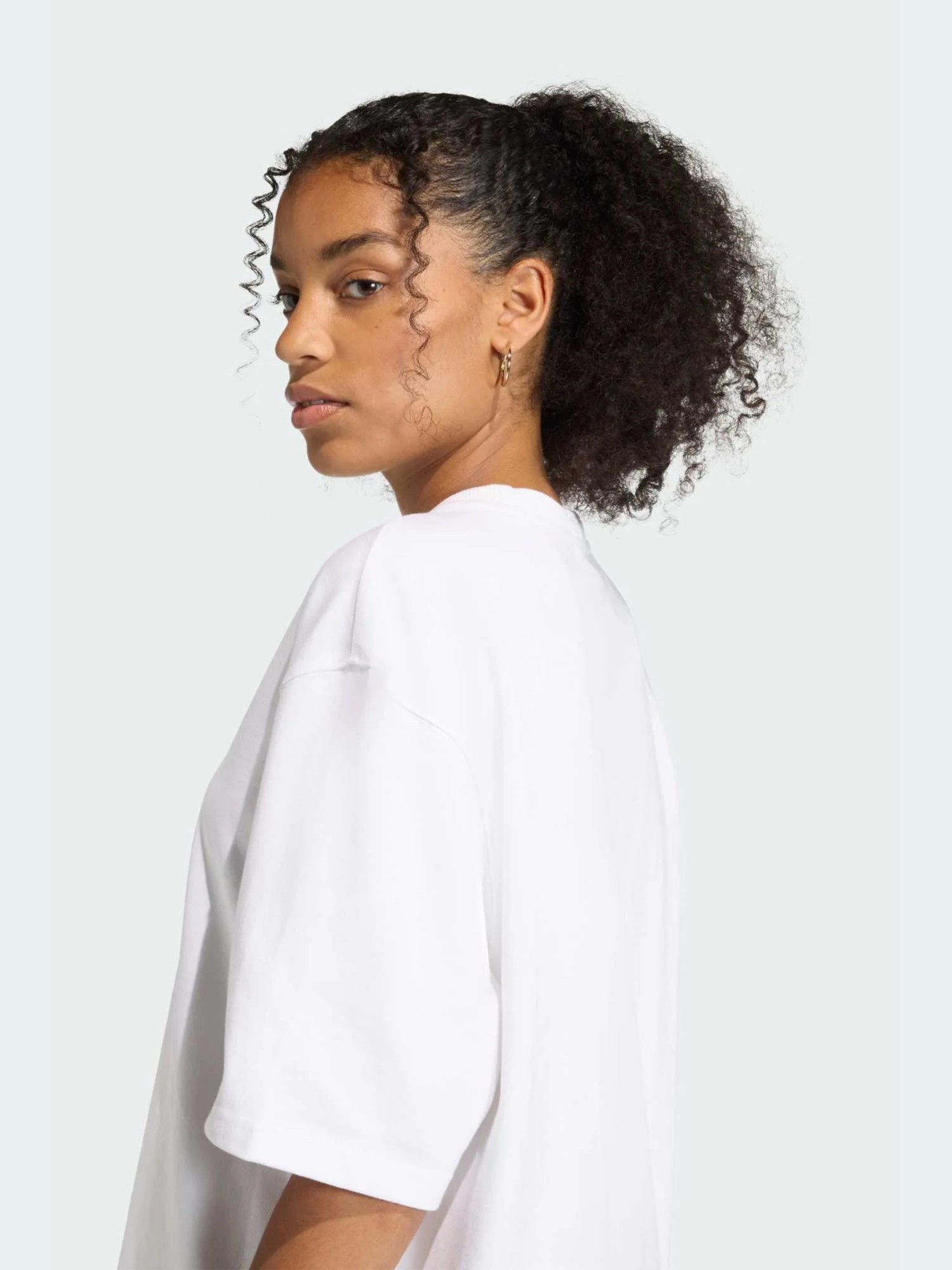 Футболка жіноча Adidas AOP SS T-SHIRT біла KD8812 изображение 5