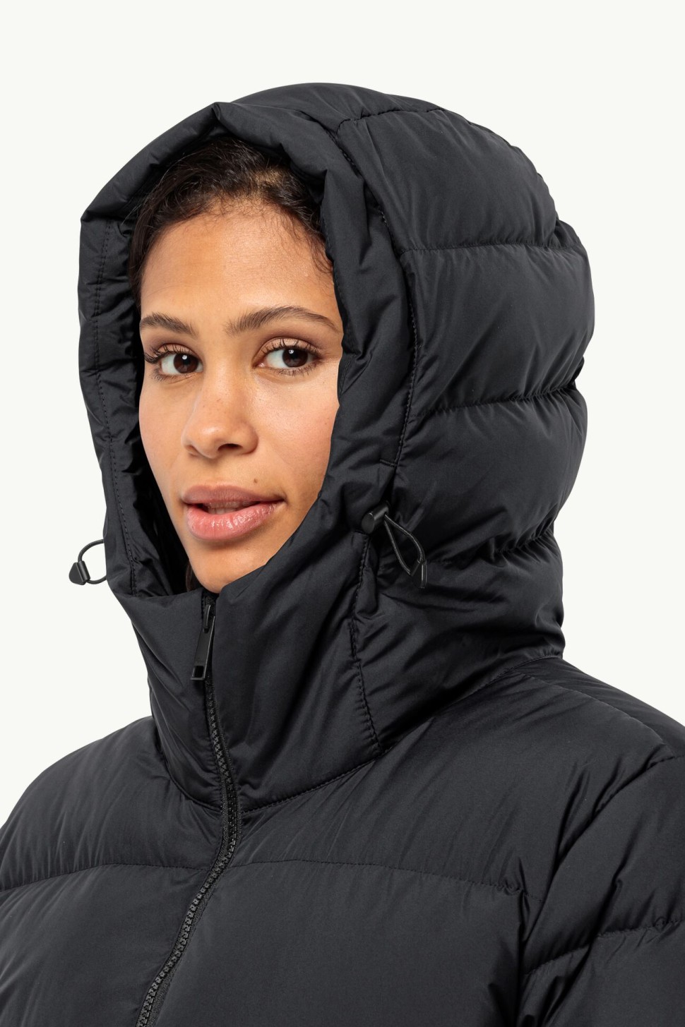 Куртка жіноча Jack Wolfskin FROZEN PALACE COAT W чорна 1204133-6000 — фото 5