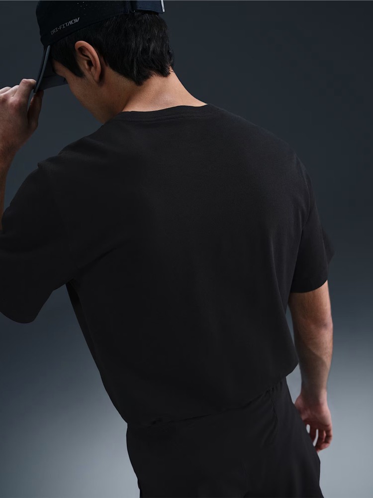 Футболка чоловіча Nike M NK TEE ELITE ENTRY чорна HJ3684-010 изображение 3