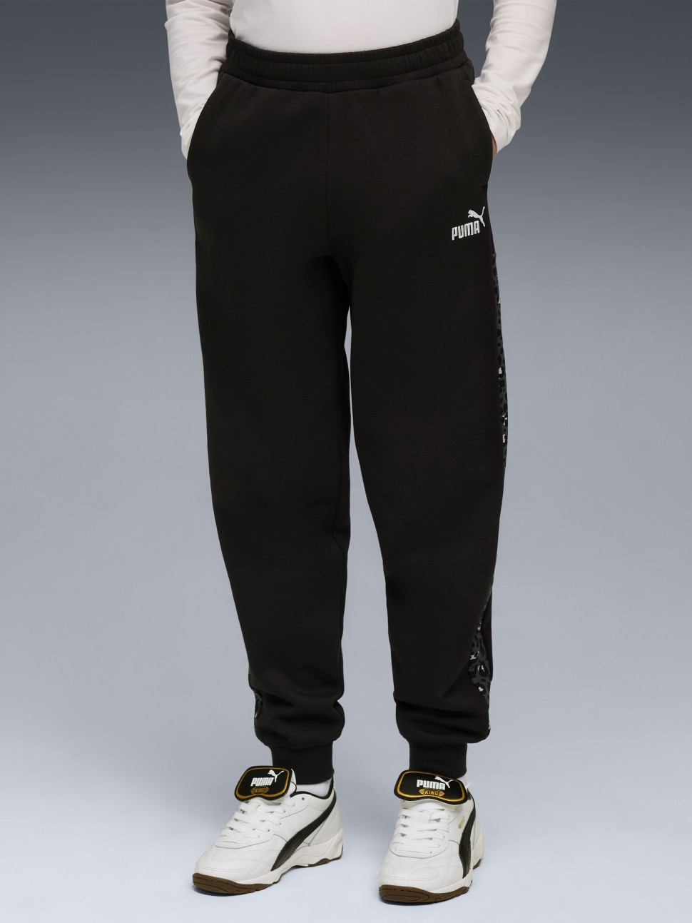 Штани дитячі Puma ESS GRAPHIC Animal High-Waist Sweatpants FL чорні 68876001 — фото 2