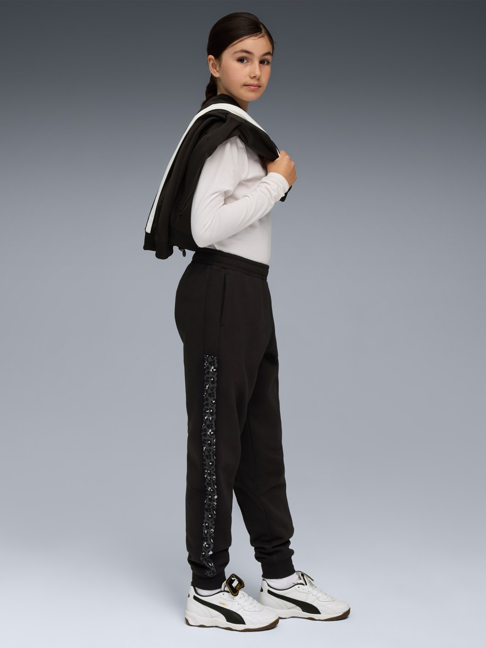 Штани дитячі Puma ESS GRAPHIC Animal High-Waist Sweatpants FL чорні 68876001 — фото 4