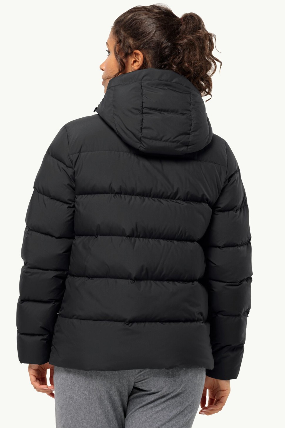Куртка жіноча Jack Wolfskin FROZEN PALACE JACKET W чорна 1204913-6000 — фото 3