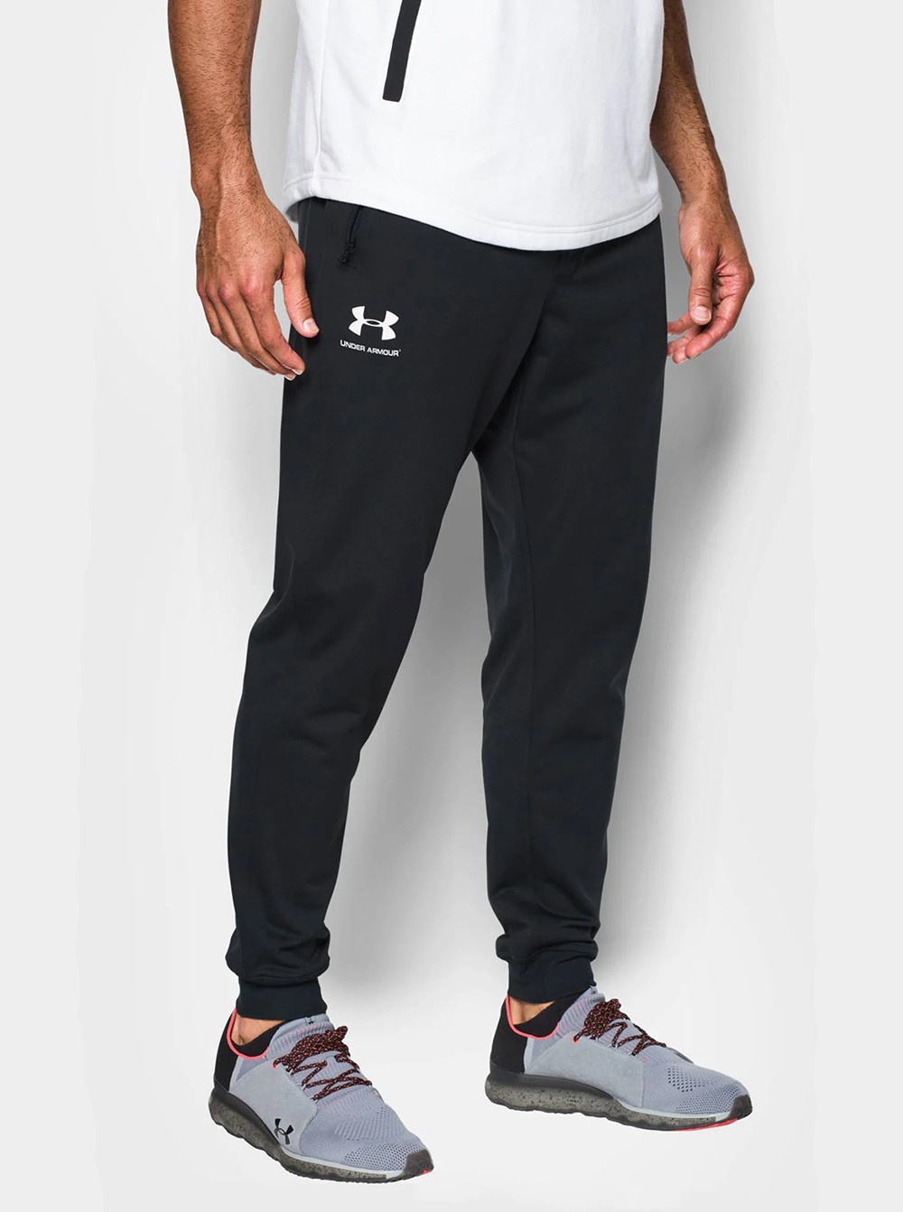 Брюки мужские Under Armour SPORTSTYLE TRICOT JOGGER черные 1290261-001 изображение 2