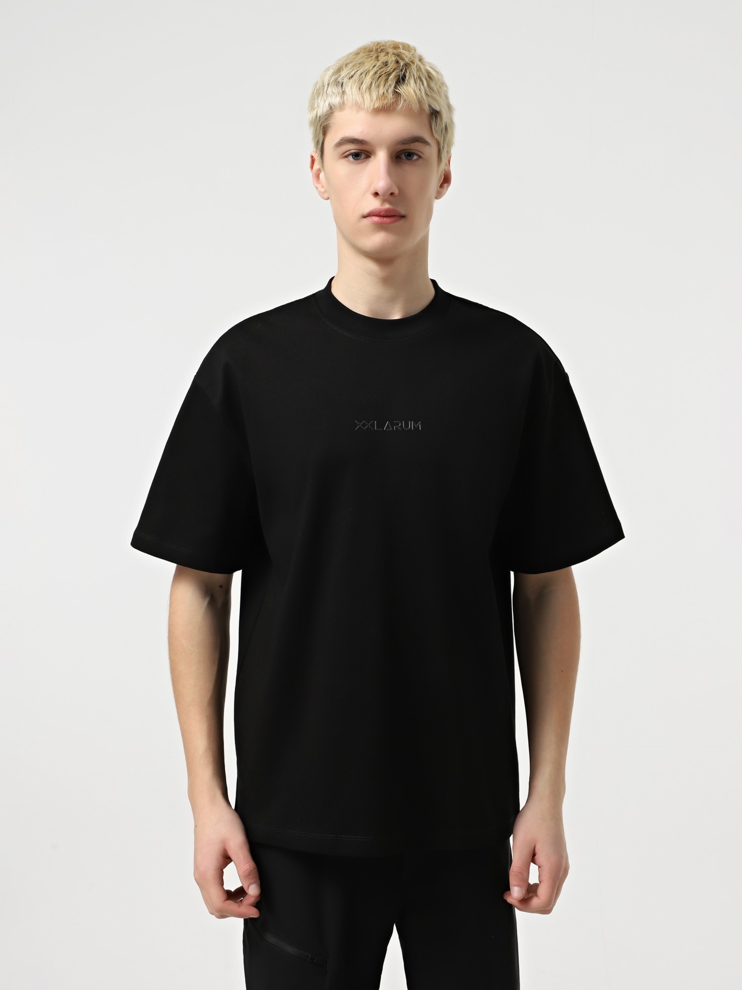 Футболка Larum Ginys черная 812401-010 изображение 1