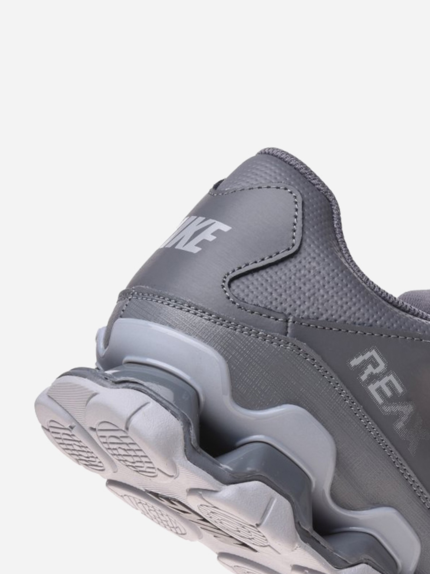 Кроссовки мужские Nike NIKE REAX 8 TR MESH серые 621716-010 изображение 5