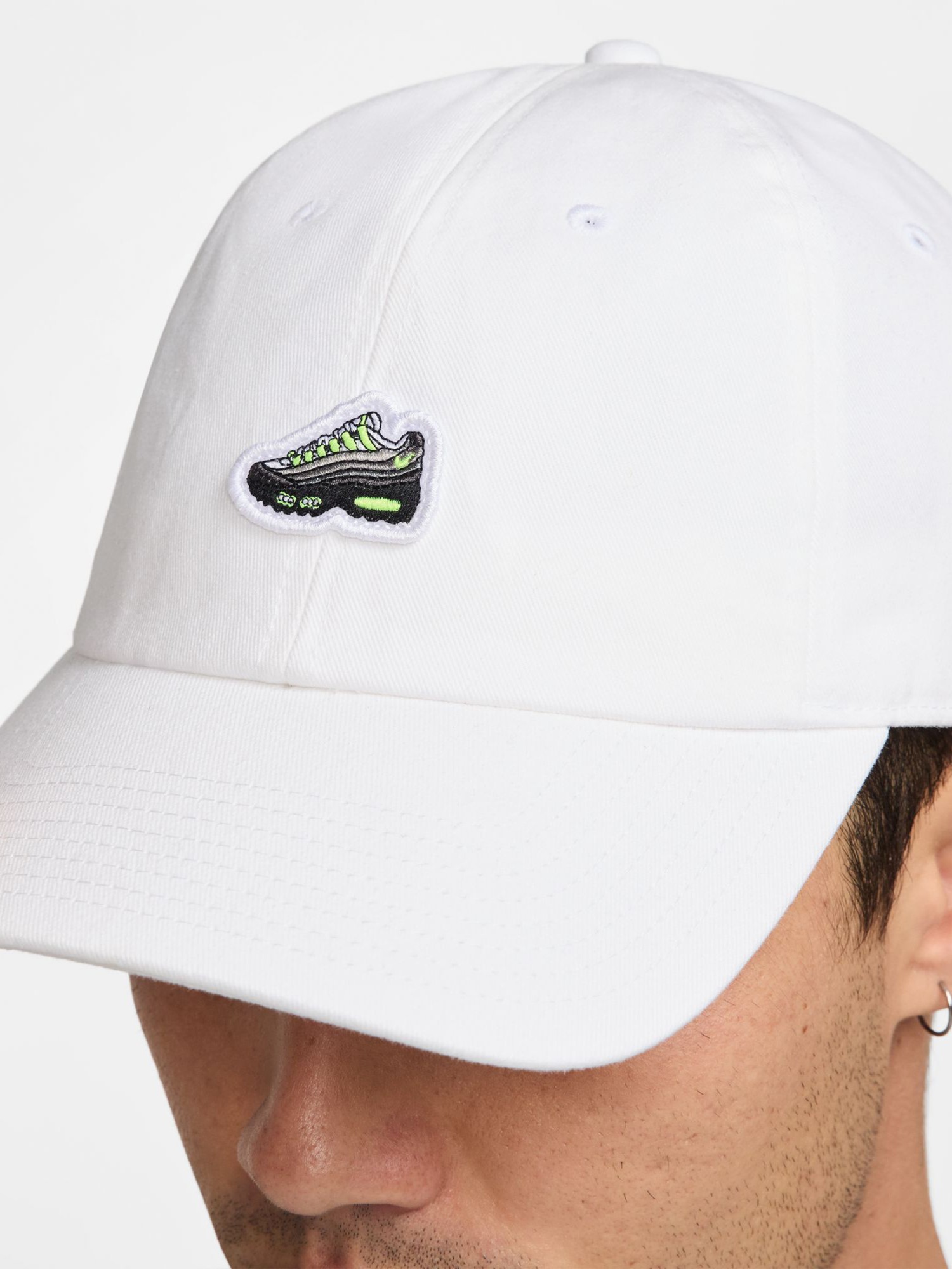 Бейсболка  Nike U NK CLUB CAP U CB AM95 PTCH L белая HJ6984-100 изображение 2