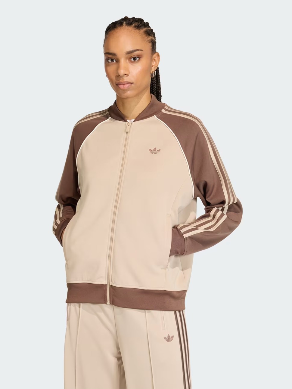 Толстовка женская Adidas SST LOOSE TT бежевая KD8825 — фото 2 — Sport City Толстовка женская Adidas SST LOOSE TT бежевая KD8825 — фото 2
