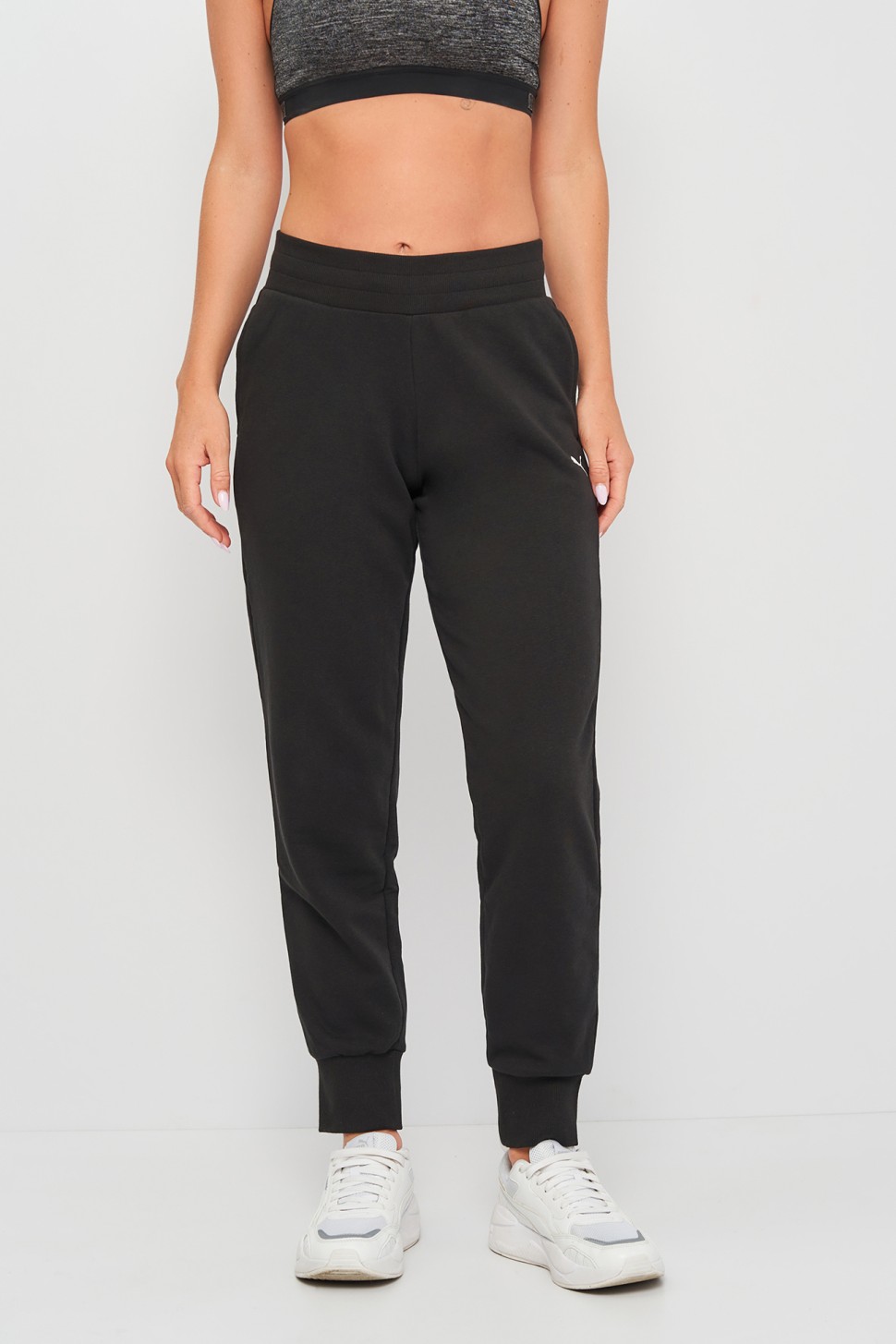 Штани жіночі Puma ESS Sweatpants чорні 58684251 — фото 2