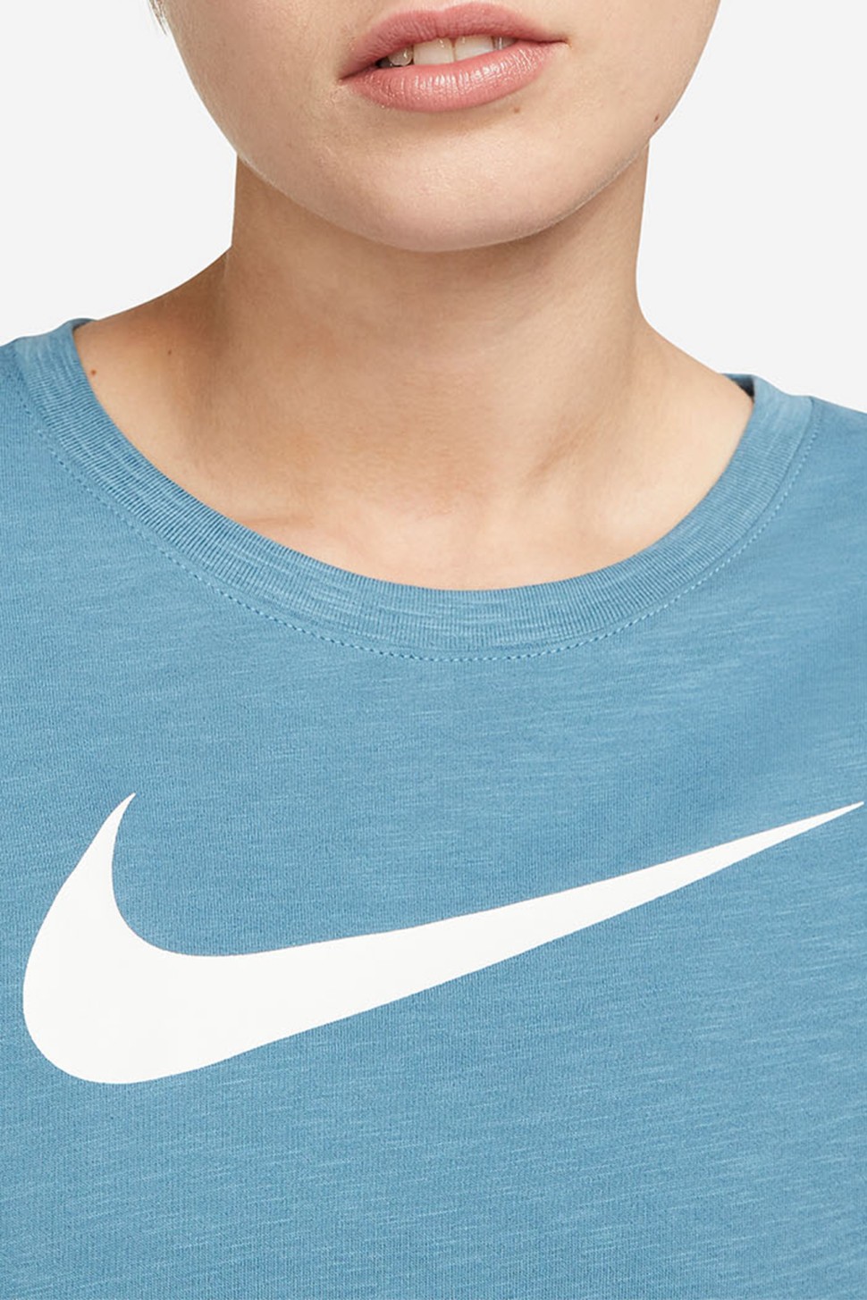 Футболка жіноча Nike W NK DF TEE SWOOSH синя FD2884-440 — фото 4