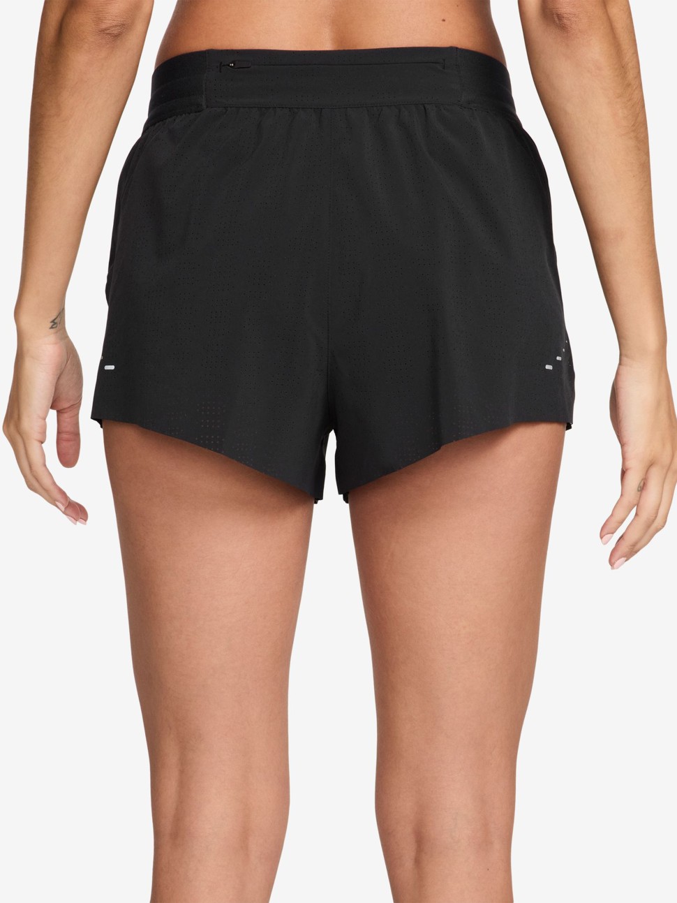 Шорти жіночі Nike W NK SWIFT NV BRTHE SHORT чорні IF1678-010 — фото 4