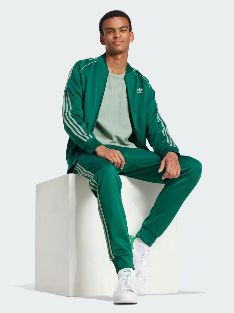 Толстовка мужская Adidas SST TT зеленая JC9922 — фото 4 — Sport City Толстовка мужская Adidas SST TT зеленая JC9922 — фото 4