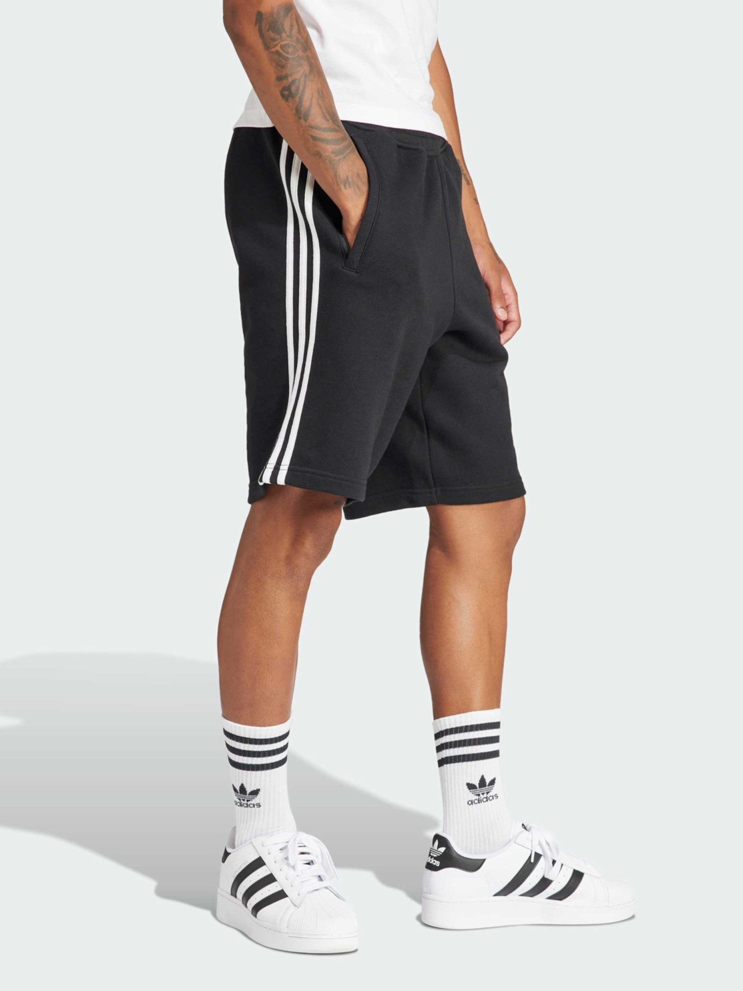 Шорты мужские Adidas 3-STRIPE SHORT черные IU2337 изображение 4