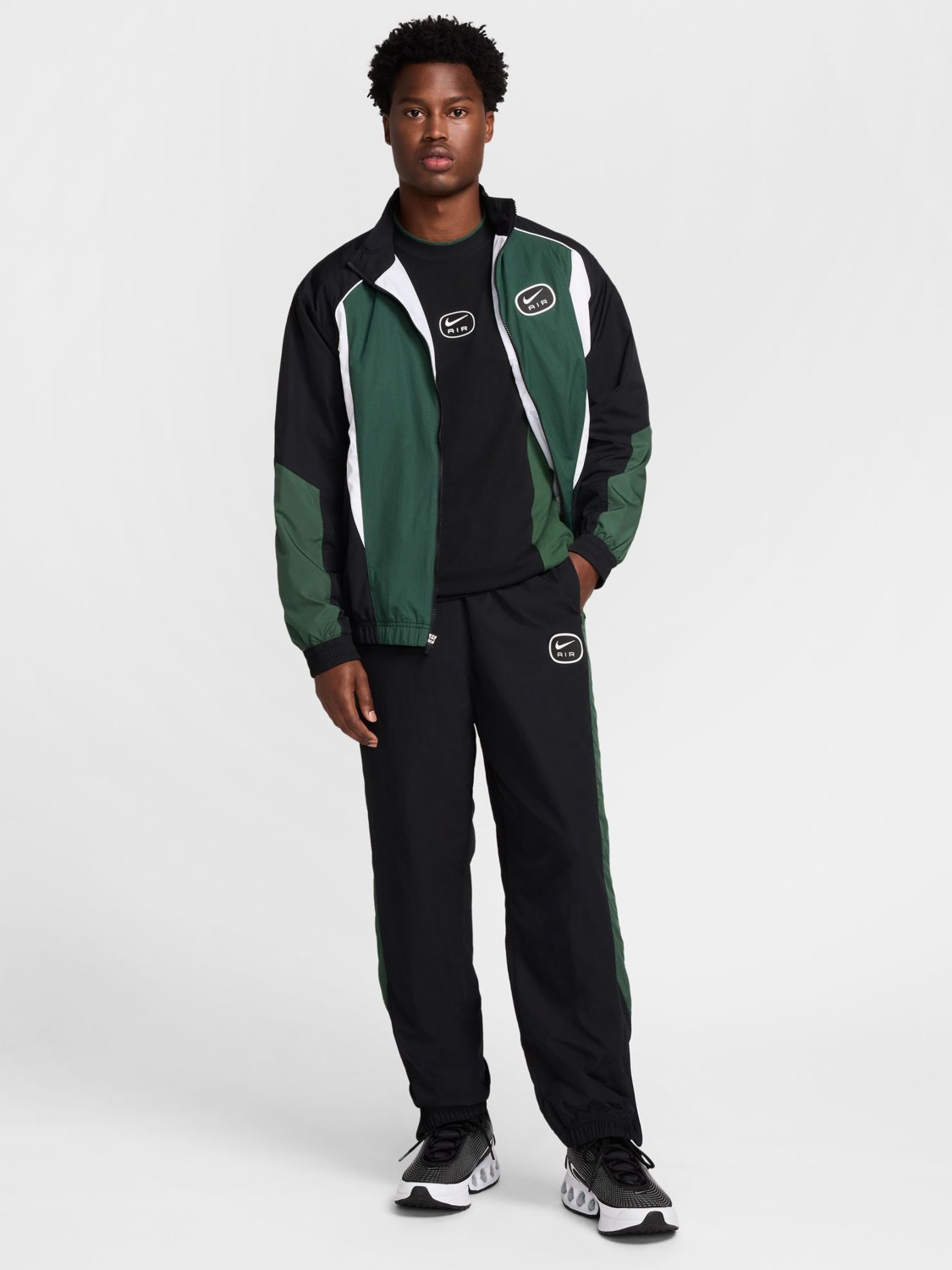 Штани чоловічі Nike M NSW SW AIR PANT WV чорні HM0170-011 изображение 6