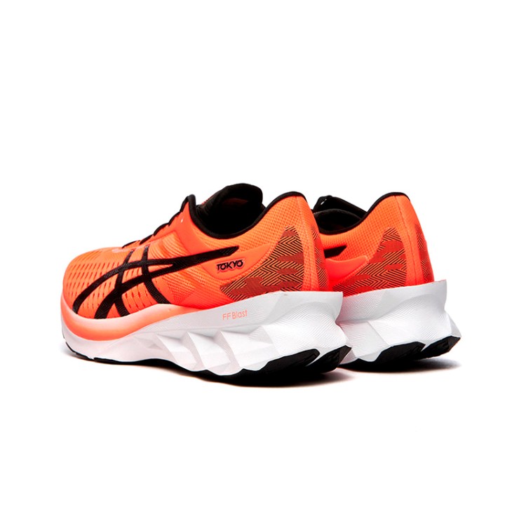 Кросівки чоловічі Asics Novablast Tokyo червоні 1011B072-600  изображение 3