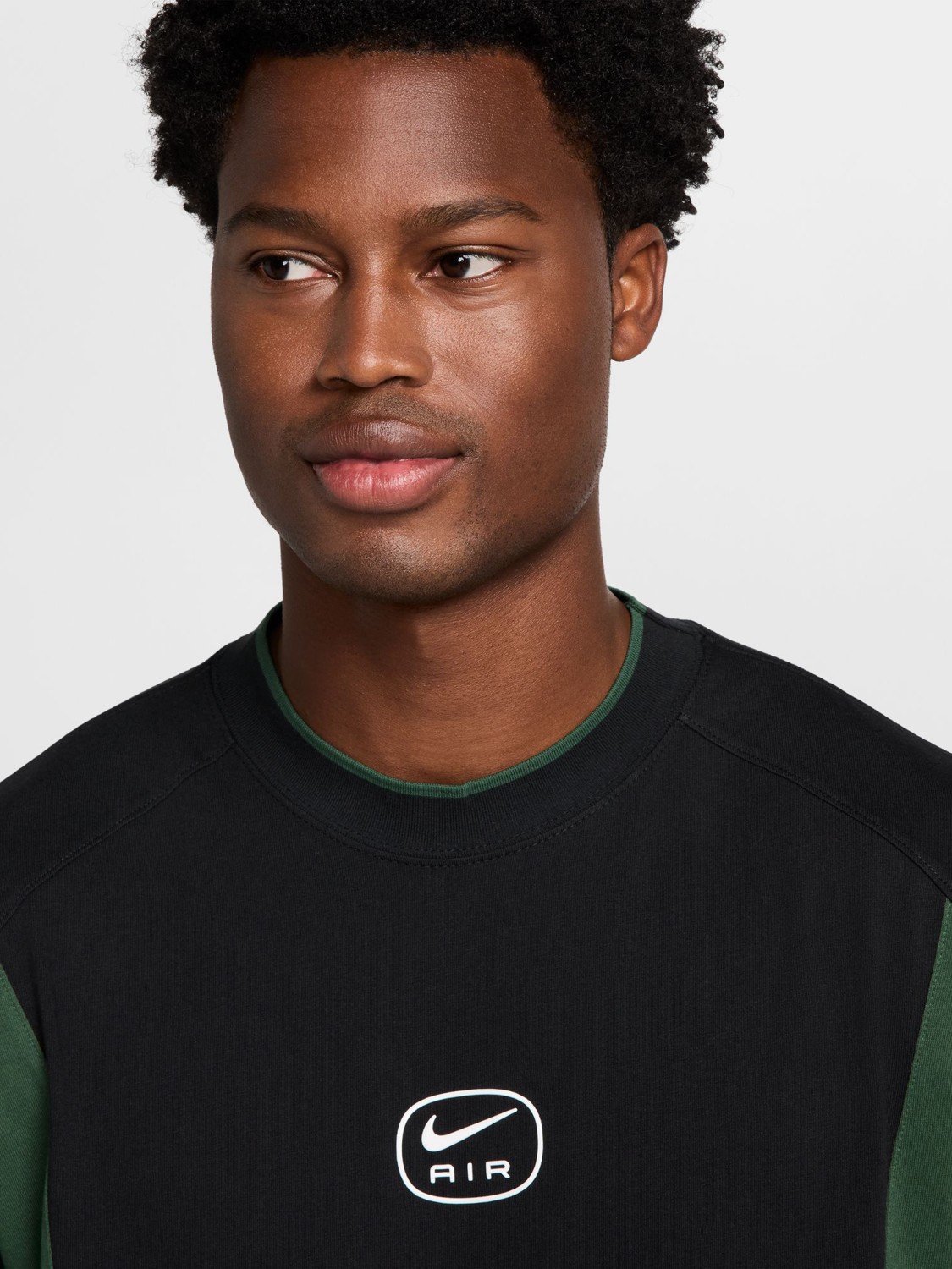 Футболка чоловіча Nike M NSW SW AIR L FIT TOP чорна HM0182-011 изображение 4