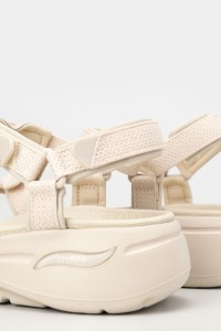 Сандалії жіночі Skechers Go Walk Arch Fit бежеві 140251 NAT   изображение 5