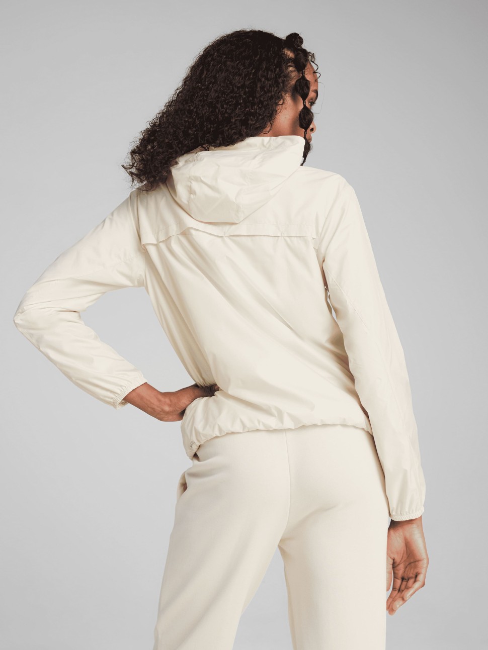 Вітрівка жіноча Puma Ess Regular Windbreaker бежева 68513387 — фото 3