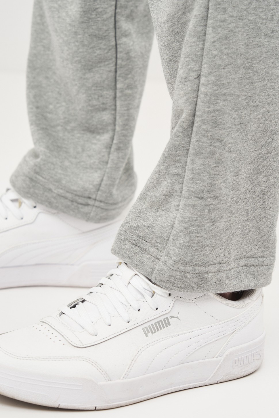 Штани чоловічі Puma ESS Logo Pants сірі 58672053 — фото 4