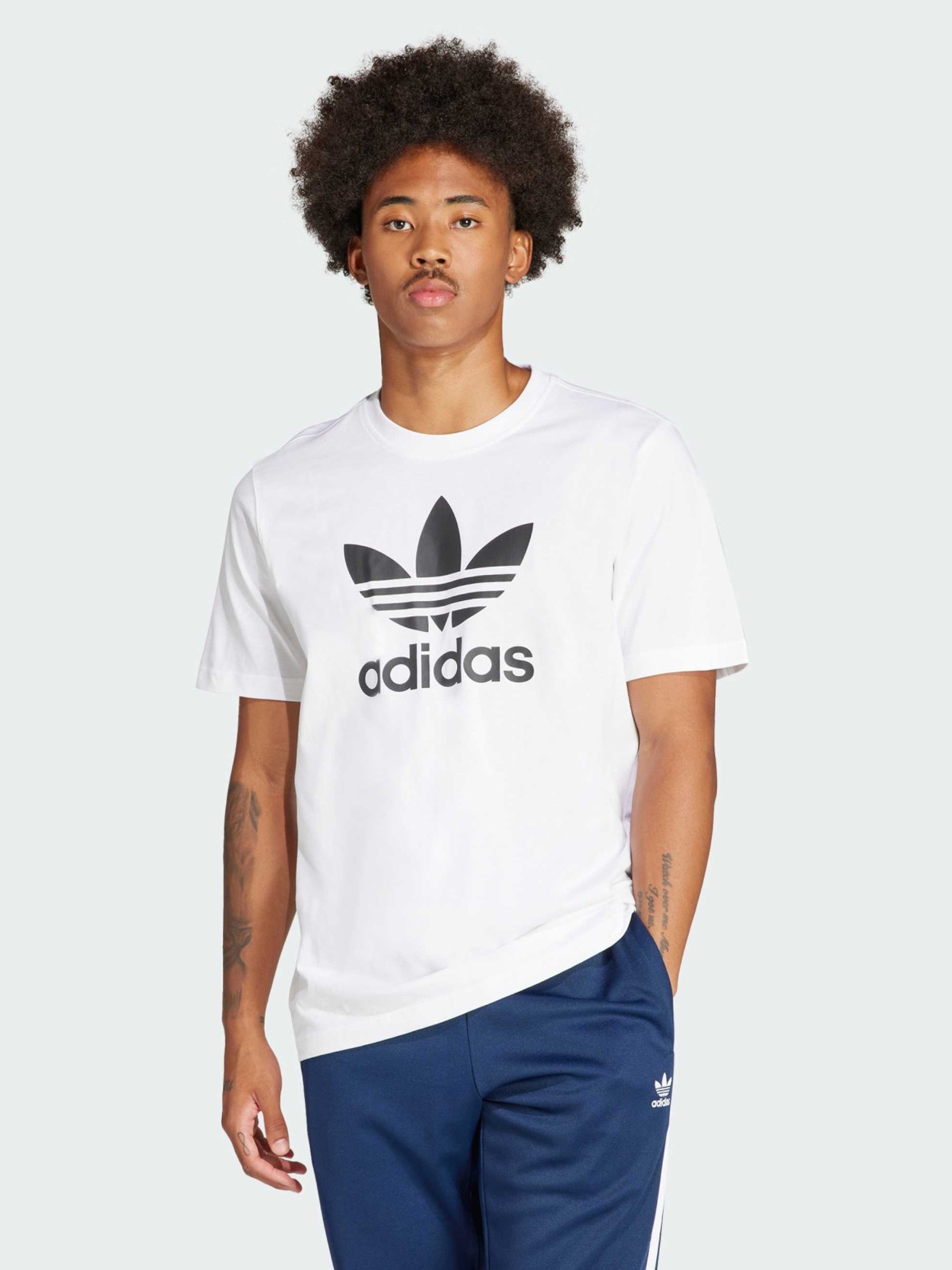 Футболка чоловіча Adidas TREFOIL T-SHIRT біла IV5353 изображение 2