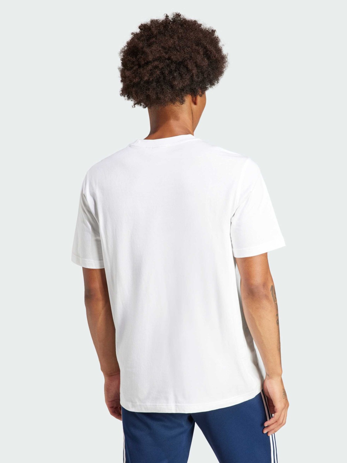 Футболка мужская Adidas TREFOIL T-SHIRT белая IV5353 изображение 3