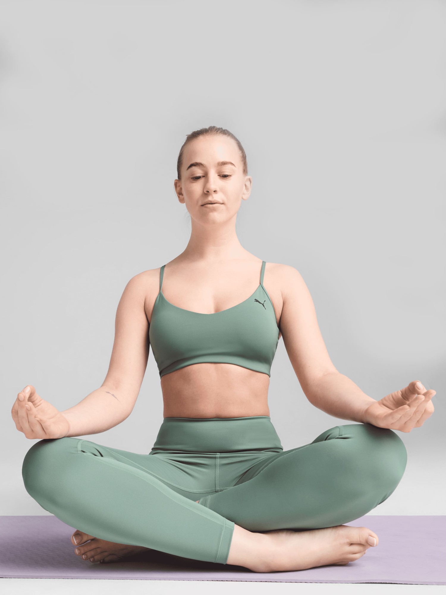 Бра жіночий Puma MOVE BRA зелений 52686030 изображение 6