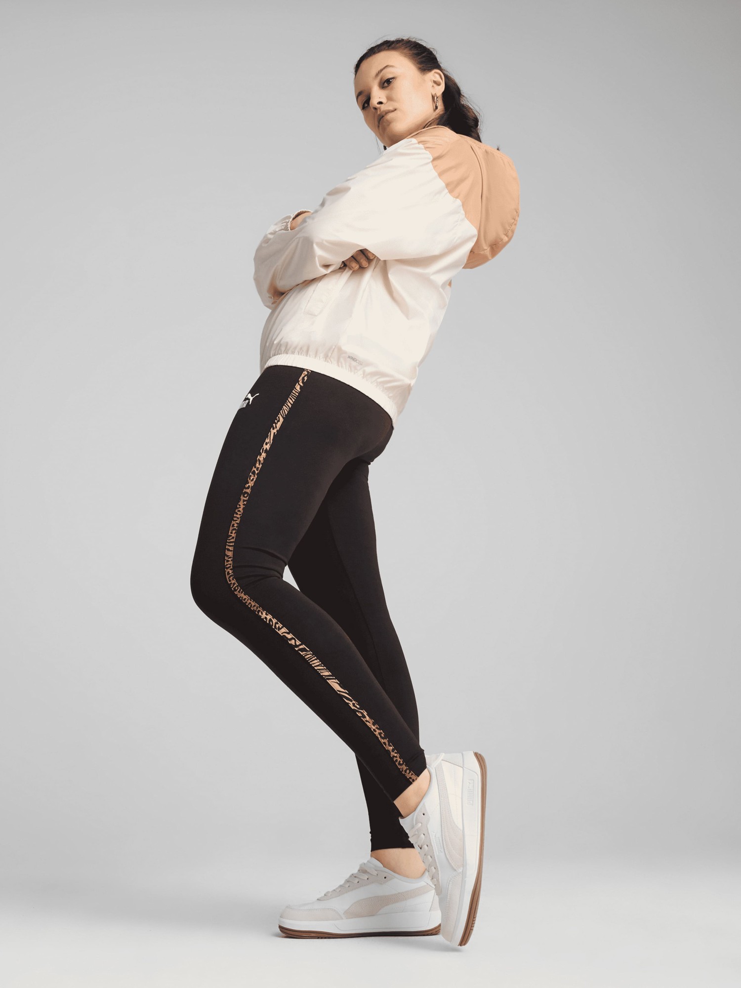 Вітрівка жіноча Puma ESS Relaxed Windbreaker бежева 68513487 изображение 6