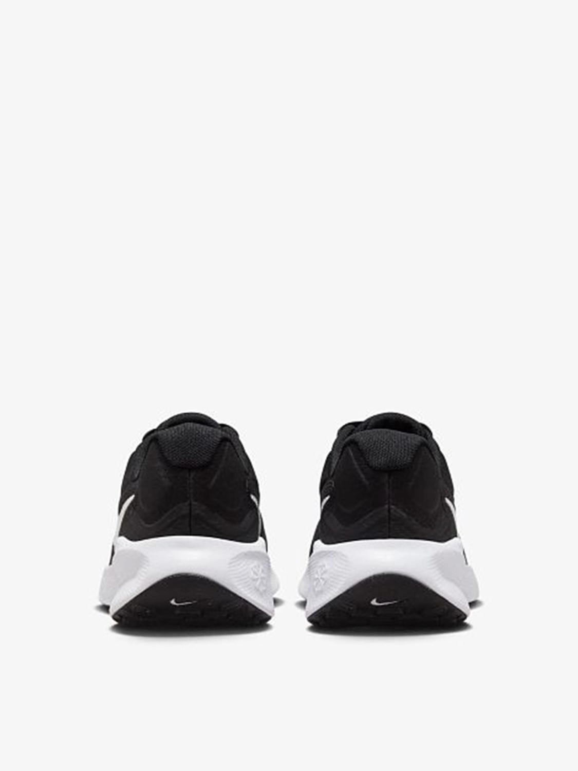 Кроссовки женские Nike W NIKE REVOLUTION 7 черные FB2208-003 изображение 6